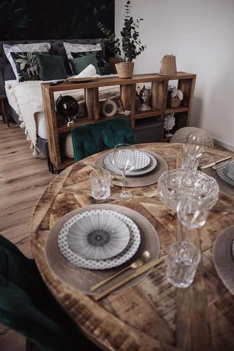 Cozy Dreams: Deluxe 2-Zimmer-Apartment -Kueche Nürnberg Eksteriør bilde